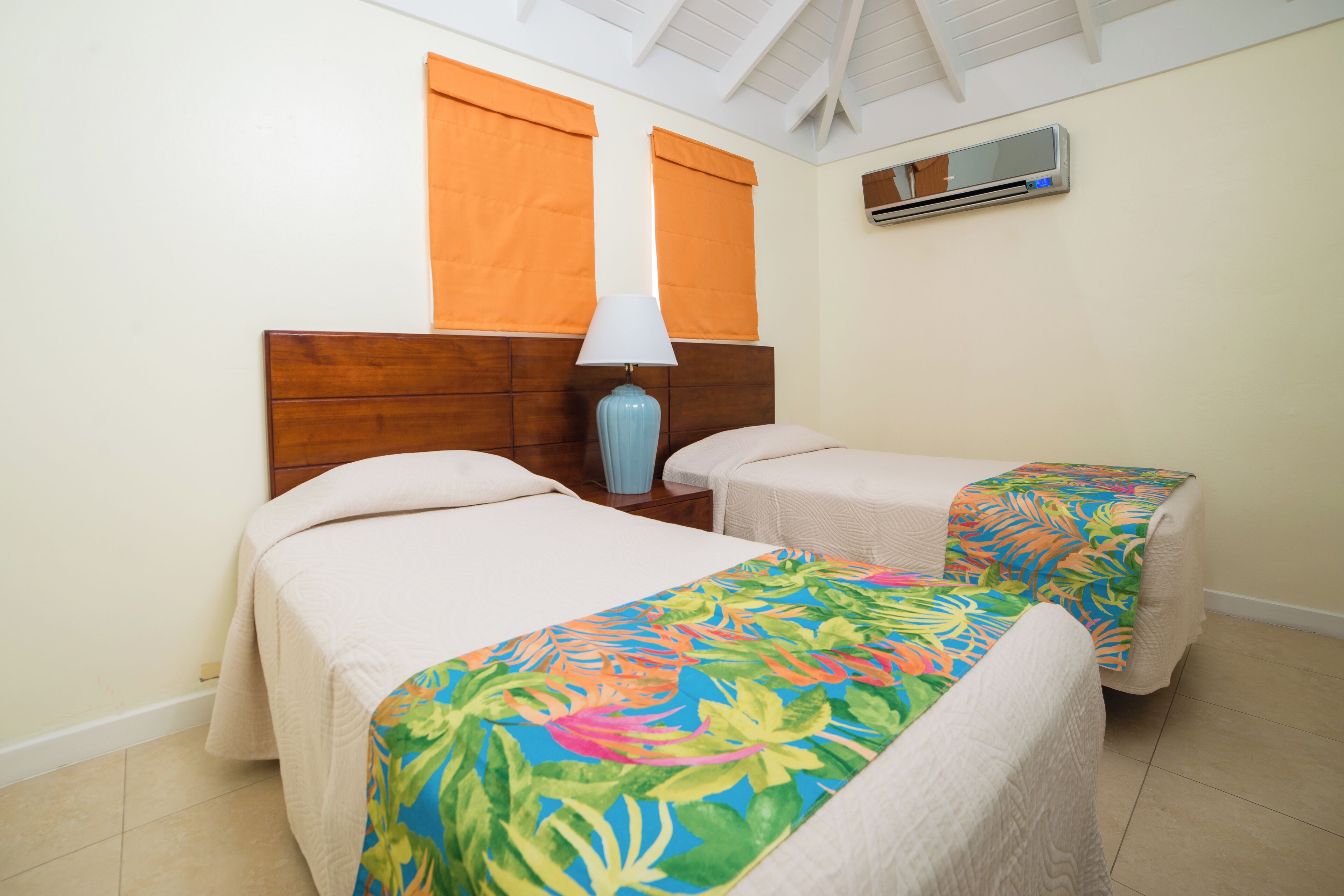 superior cottage, 2 bedrooms, kitchenette | 1 bedroom, in-room safe, blackout curtains, free cots/infant beds