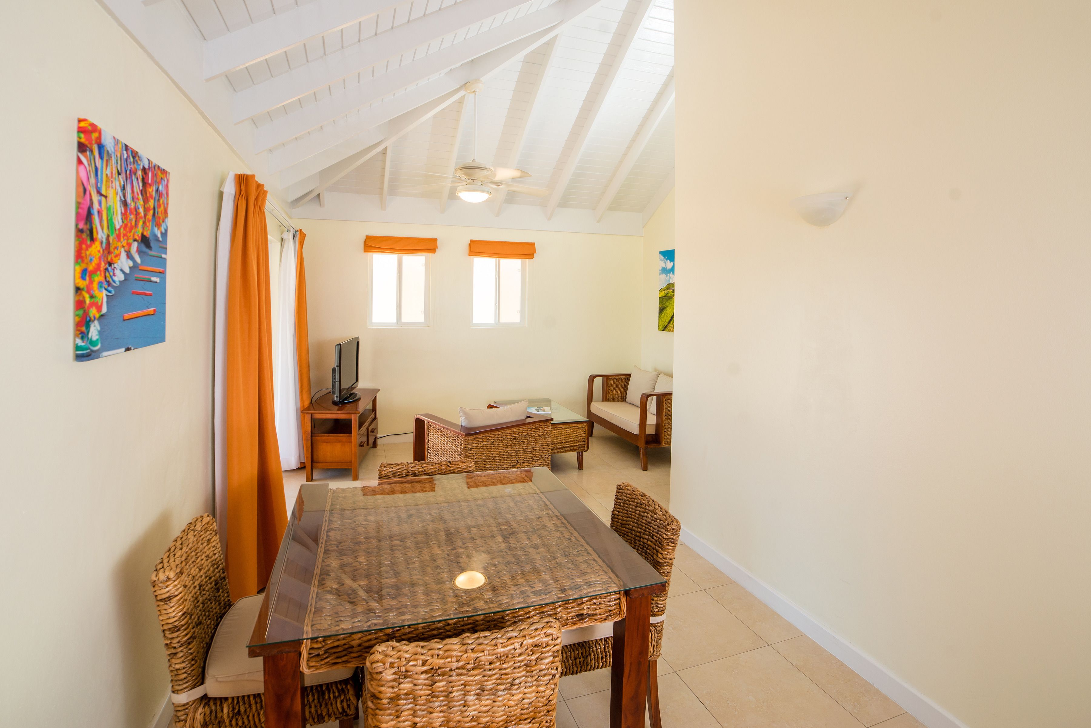 superior cottage, 2 bedrooms, kitchenette | in-room dining