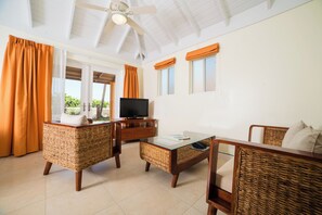 In-room safe, blackout curtains, free cots/infant beds, free WiFi - Sugar Bay Club Suites & Hotel (Basseterre)