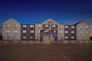 Exterior - Spark by Hilton Moline Quad Cities (Moline)