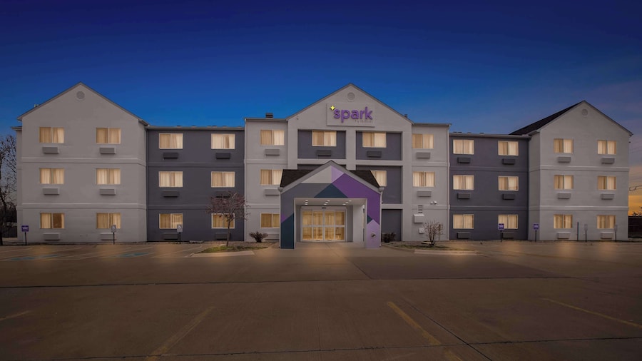 Spark by Hilton Moline Quad Cities