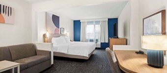 Spark by Hilton Moline Quad Cities