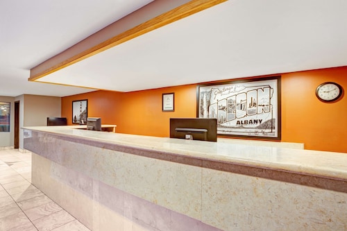 Super 8 by Wyndham Albany/Corvallis