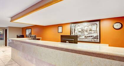 Super 8 by Wyndham Albany/Corvallis