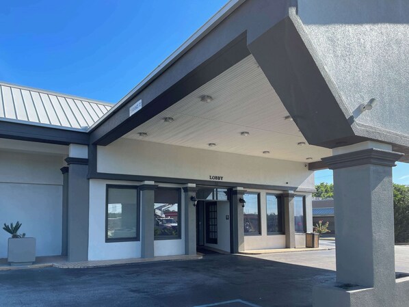 Exterior - Motel 6 Opelika, AL (Opelika)