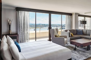 Hypo-allergenic bedding, pillowtop beds, in-room safe, desk at Portland Marriott Downtown Waterfront