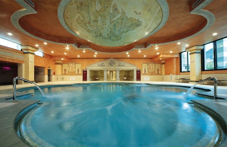 2 indoor pools, seasonal outdoor pool, pool umbrellas, sun loungers