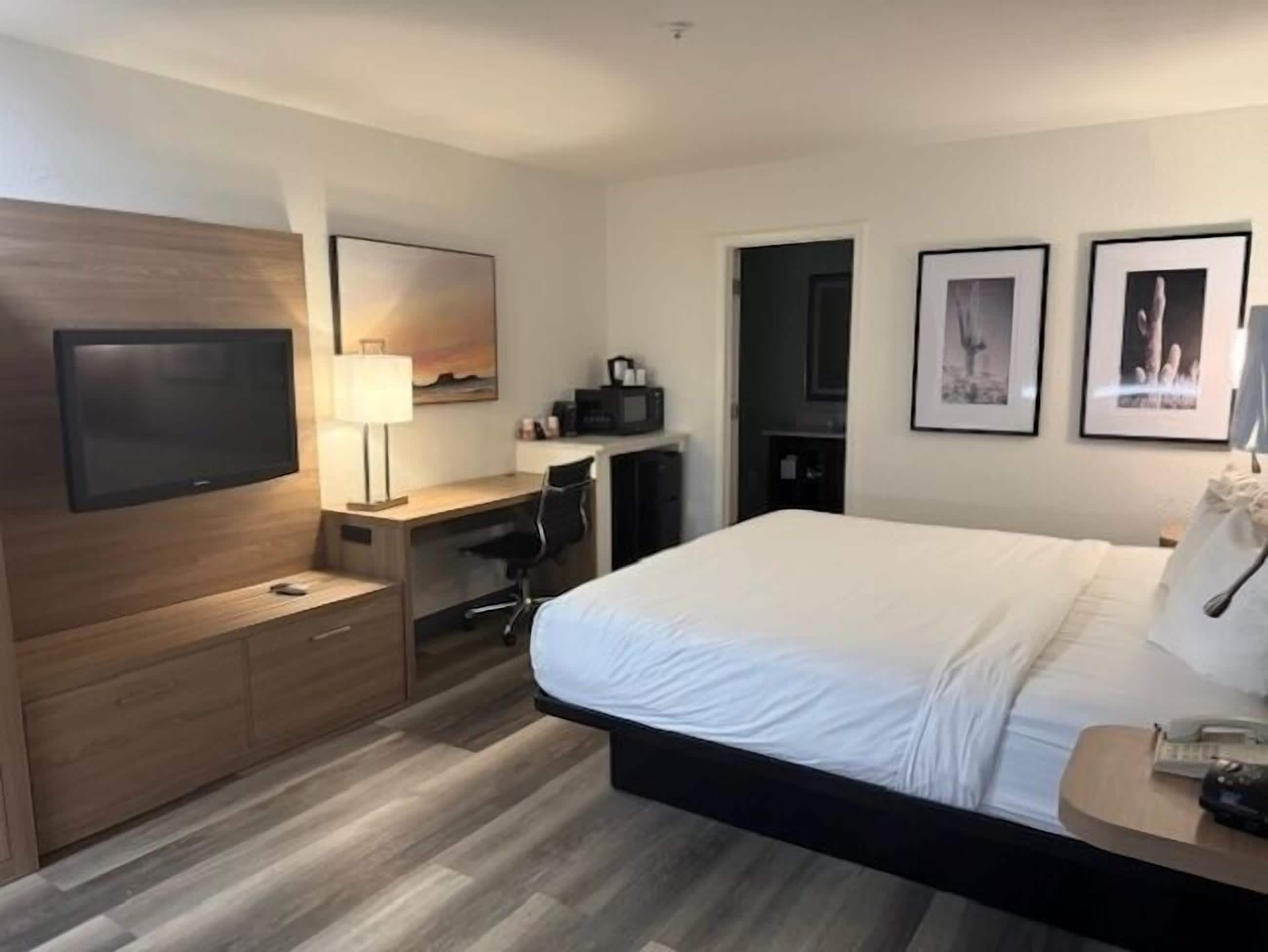 Iron/ironing board, rollaway beds, free WiFi, bed sheets