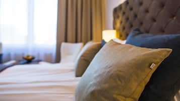 Superior dubbelrum | Värdeförvaringsskåp på rummet, skrivbord och gratis barnsängar