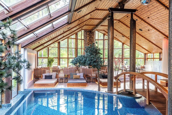 Sauna, hot tub, body treatments, body wraps, body scrubs, facials