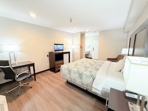 Desk, laptop workspace, iron/ironing board, free WiFi