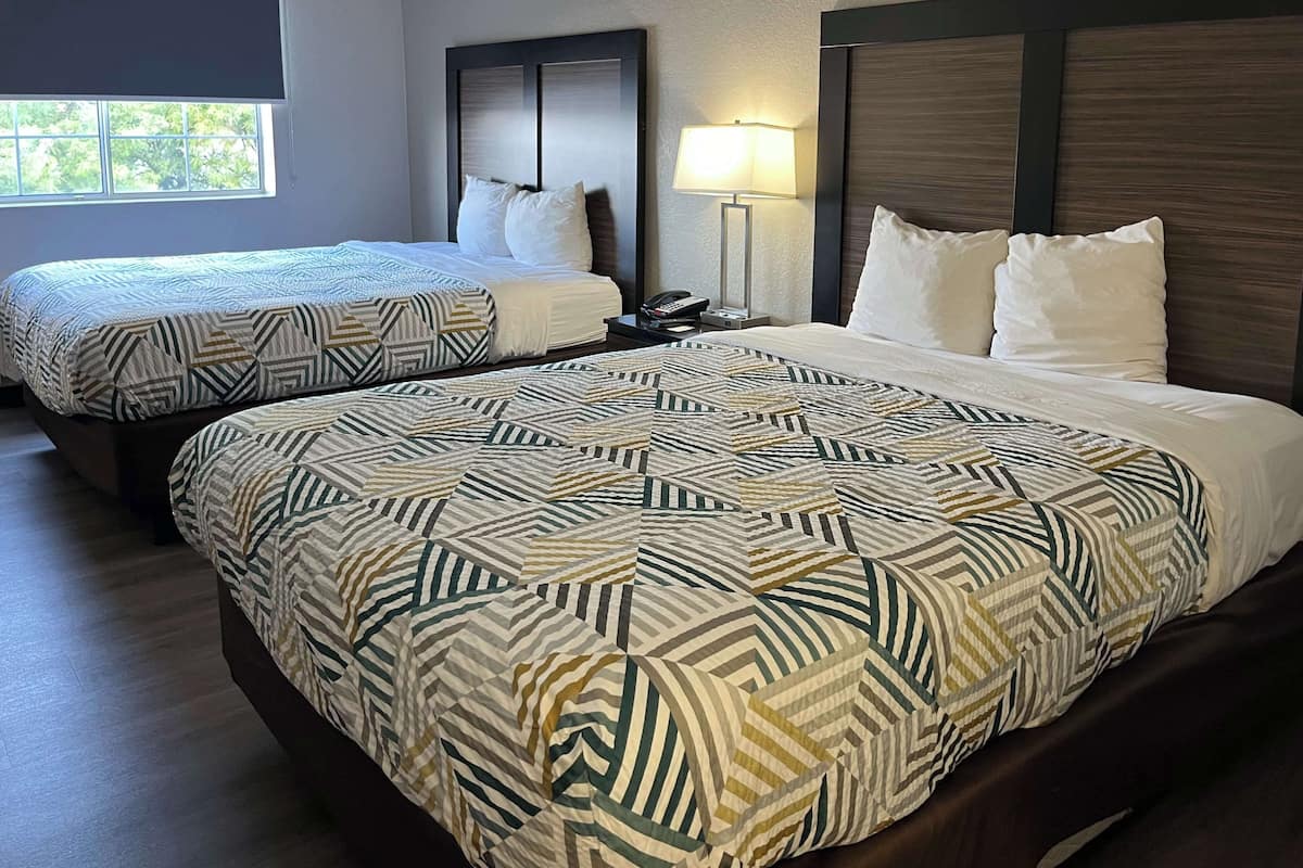 desk, laptop workspace, iron/ironing board, free wifi