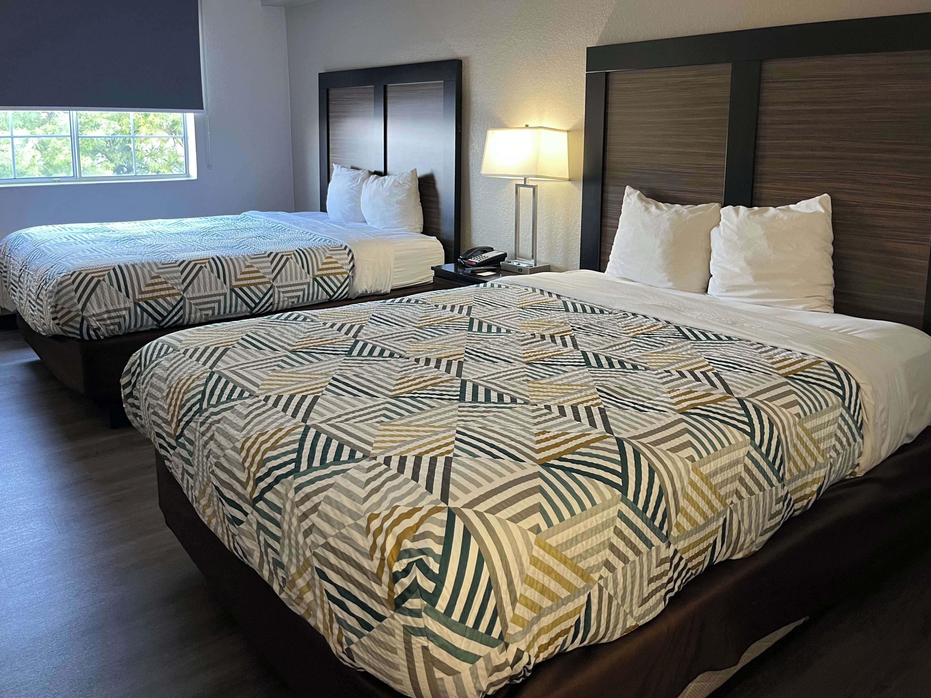 Desk, laptop workspace, iron/ironing board, free WiFi