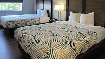 Desk, laptop workspace, iron/ironing board, free WiFi