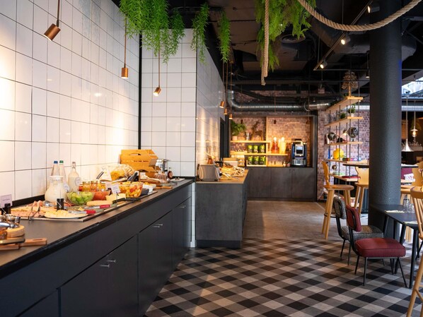 Desayuno buffet incluido todos los días 