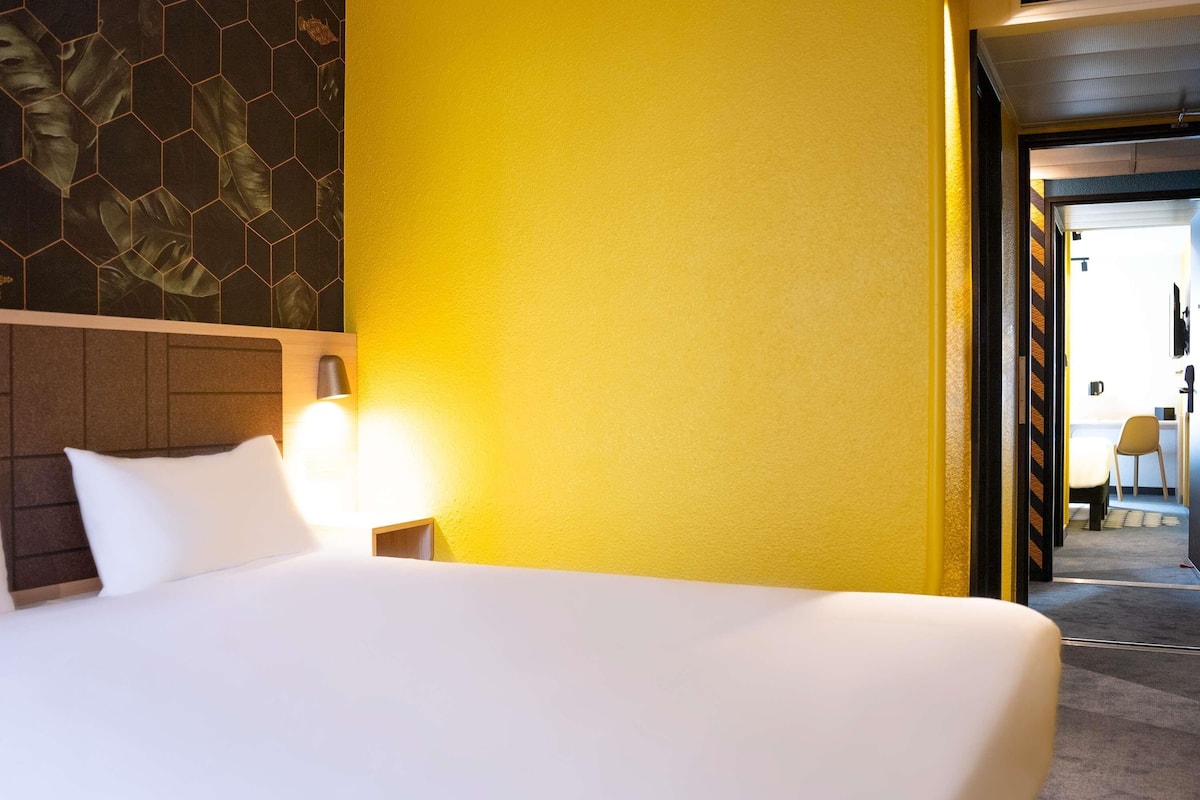 Standardzimmer, 1 Doppelbett | Hochwertige Bettwaren, Schreibtisch, Verdunkelungsvorhänge