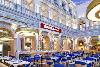 20 restaurants, lunch, dinner served; Asian cuisine at The Venetian Resort Las Vegas