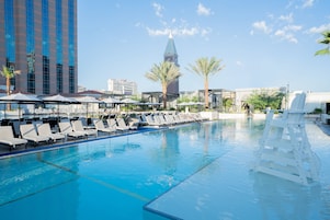 4 outdoor pools, cabanas (surcharge), sun loungers