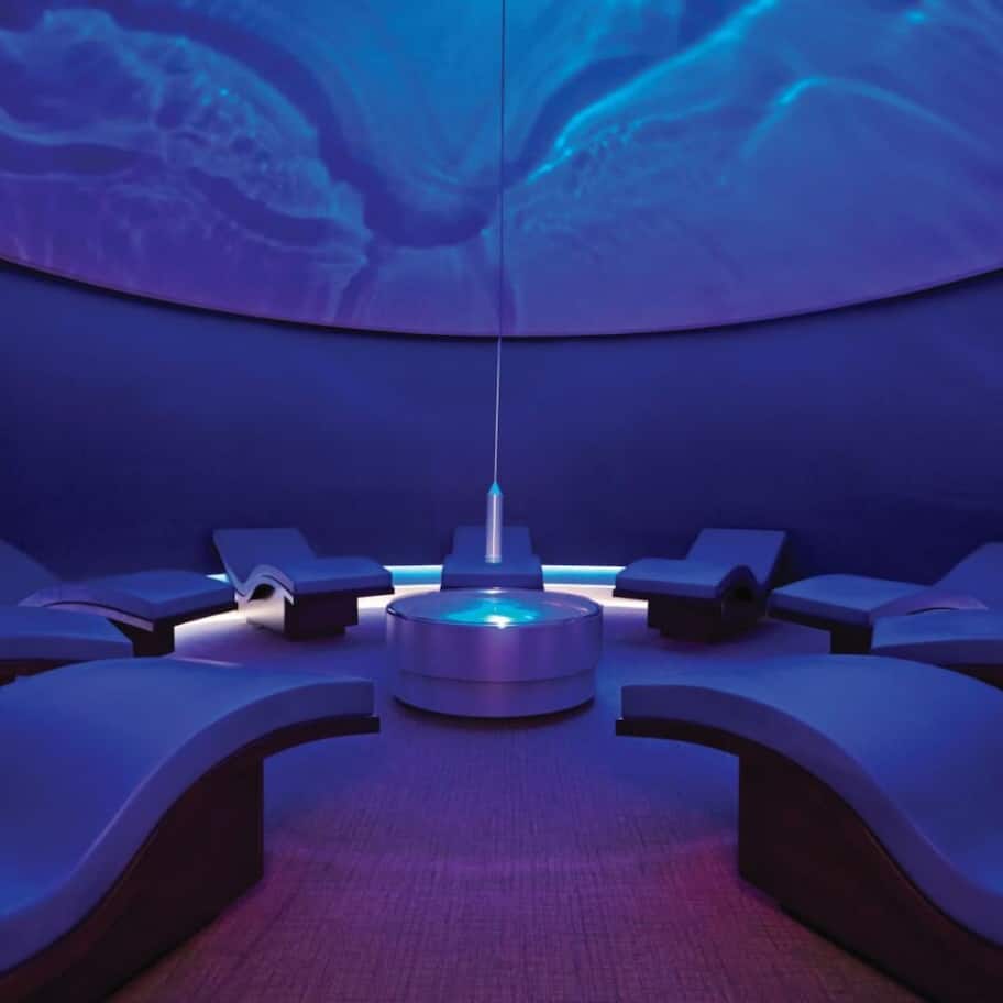 Sauna, hot tub, steam room, body treatments, hydrotherapy, aromatherapy