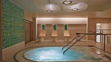 桑拿、熱水浴缸、蒸氣室、身體療程、水療、芳香療法