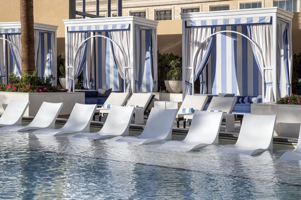 4 outdoor pools, cabanas (surcharge), pool umbrellas