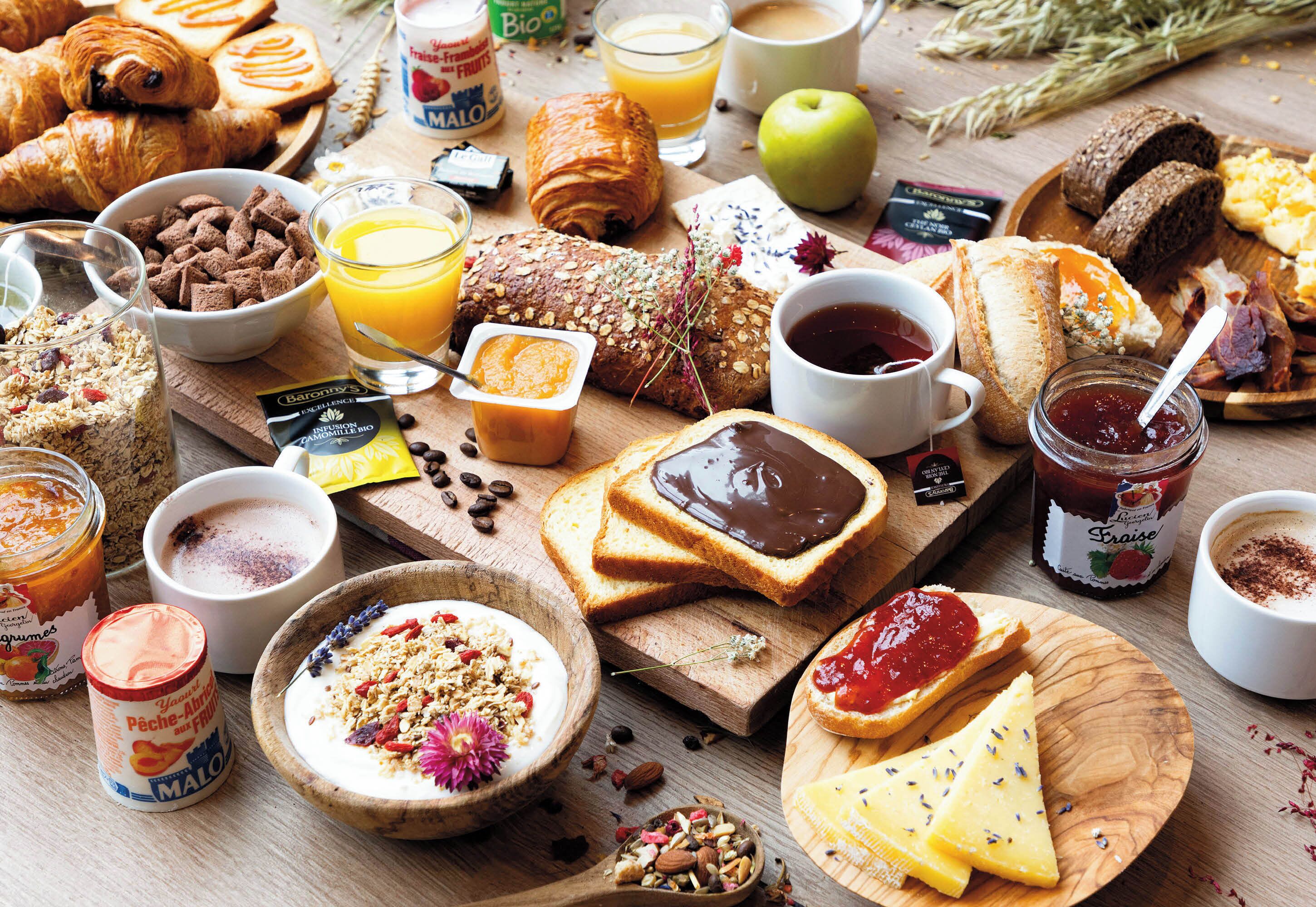 daily buffet breakfast (eur 11.5 per person)