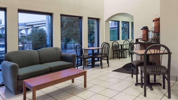 Unclassified image, 1 of 16, button - Days Inn by Wyndham Austin South (Austin)