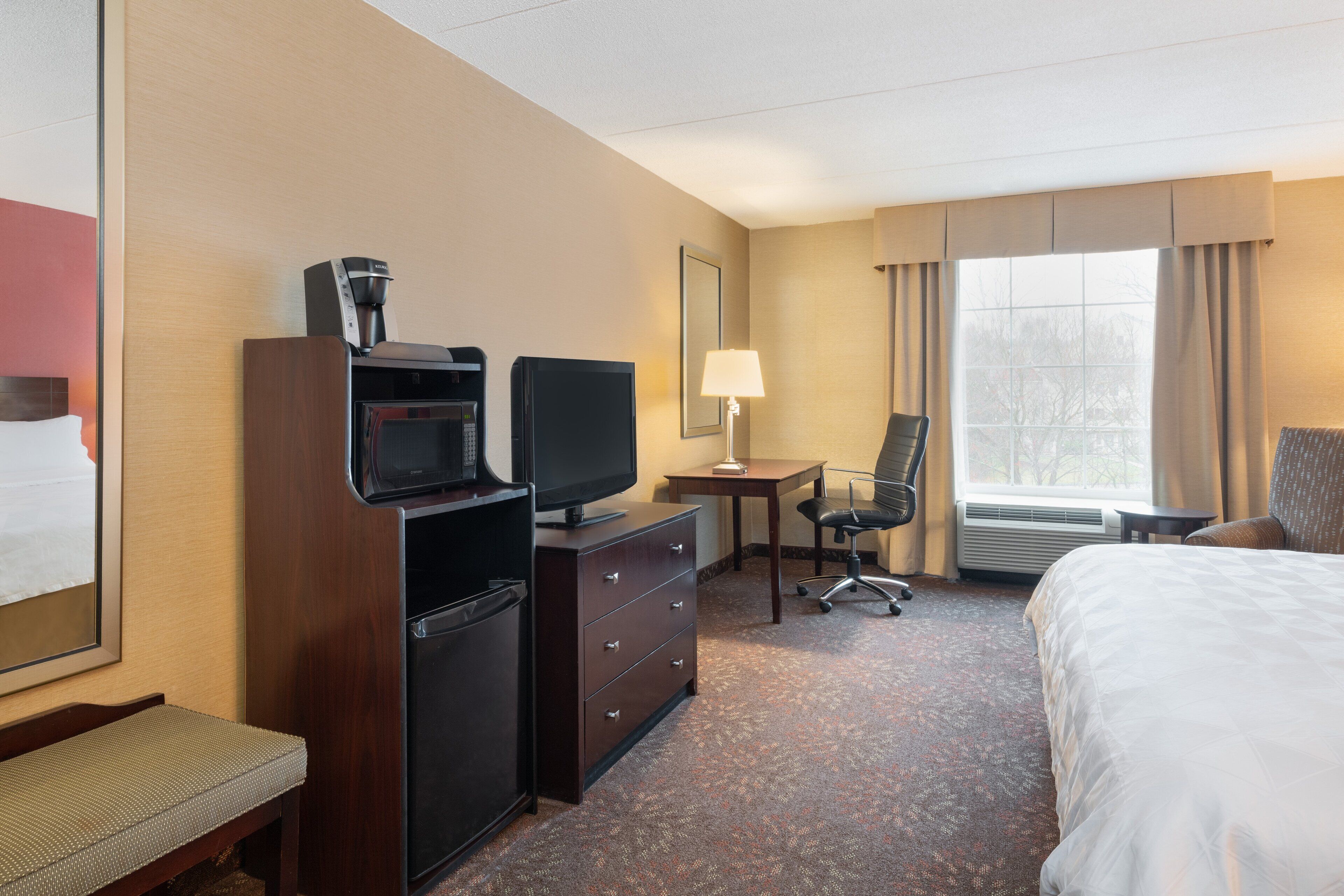 Premium bedding, pillowtop beds, in-room safe, desk