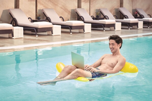 Piscine couverte