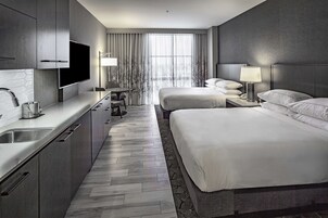 Studio, 2 Queen Beds, Kitchenette | Private kitchen | Fridge, microwave, coffee/tea maker, highchair