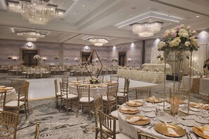 Ballroom - DoubleTree by Hilton Hotel Modesto (Modesto)
