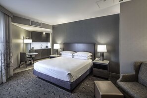 Svit - 1 kingsize-säng - pentry - hörn | Eget kök | Kylskåp, mikrovågsugn, kaffe- och tebryggare och barnstol