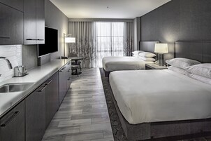 Premium bedding, in-room safe, desk, blackout drapes