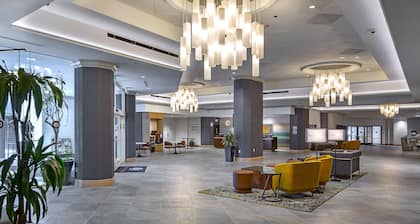 DoubleTree by Hilton Hotel Modesto