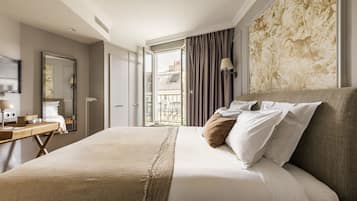 Standard-Doppelzimmer, Balkon | Hochwertige Bettwaren, Zimmersafe, Schreibtisch, Verdunkelungsvorhänge