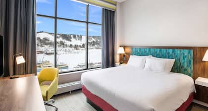 Hampton Inn & Suites Houghton