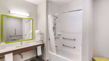 Studio, 1 Queen Bed, Accessible, Bathtub (Mobility & Hearing) | Bathroom | Combined shower/tub, deep soaking tub, free toiletries, hair dryer