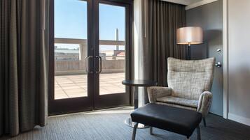 Suite, 1 King Bed | Premium bedding, in-room safe, individually decorated, desk