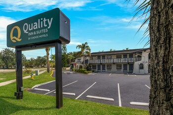 Exterior at Quality Inn & Suites Altamonte Springs Orlando-North