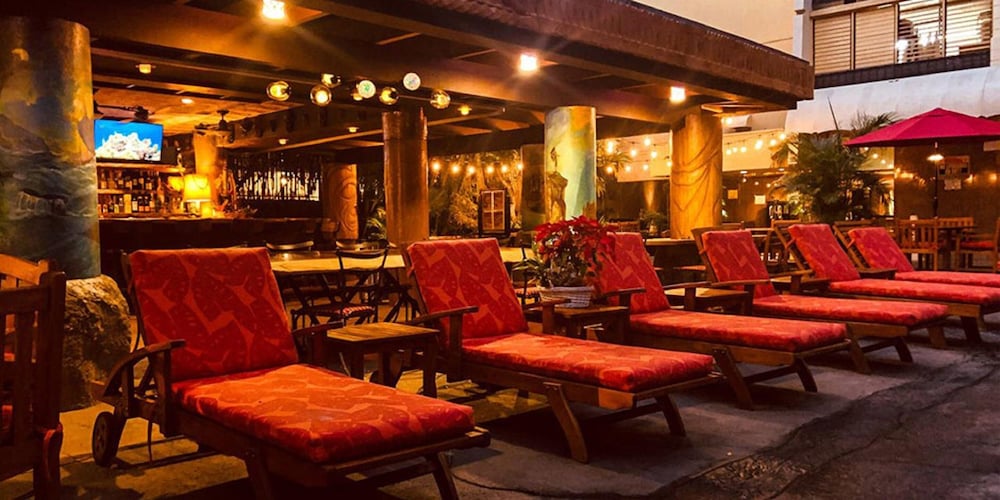 Bamboo Waikiki Hotel by null