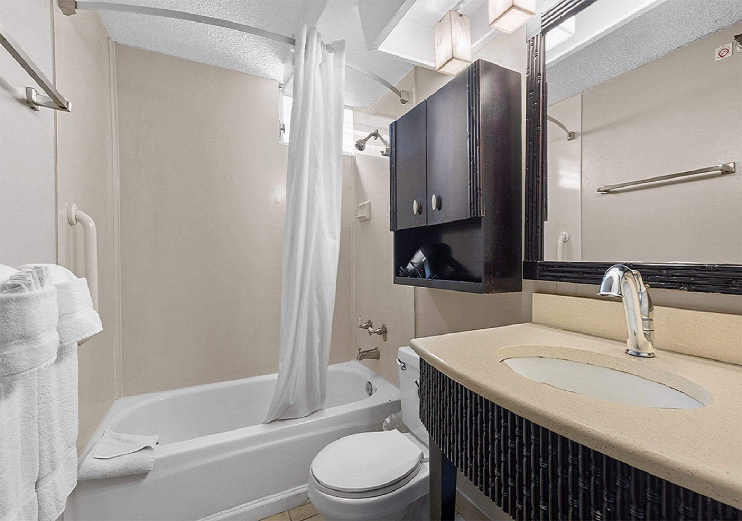 Foto - Castle Bamboo Waikīkī Hotel