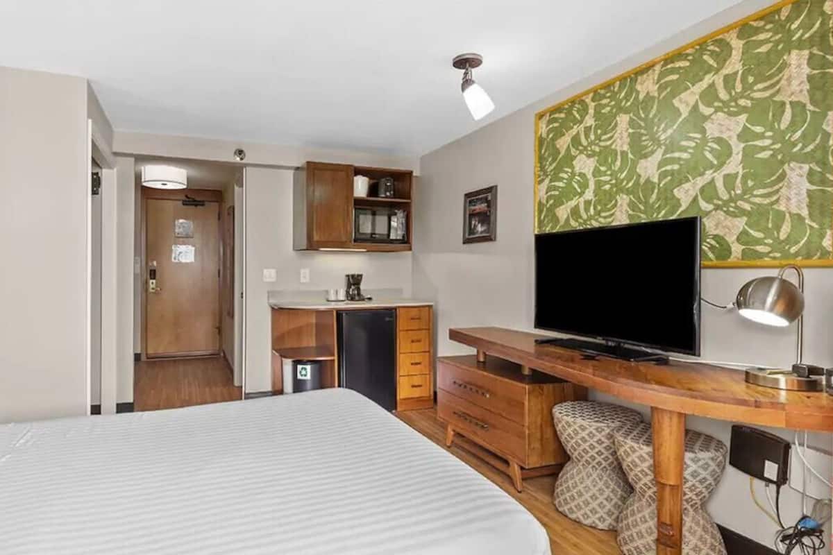 In-room safe, desk, laptop workspace, blackout drapes