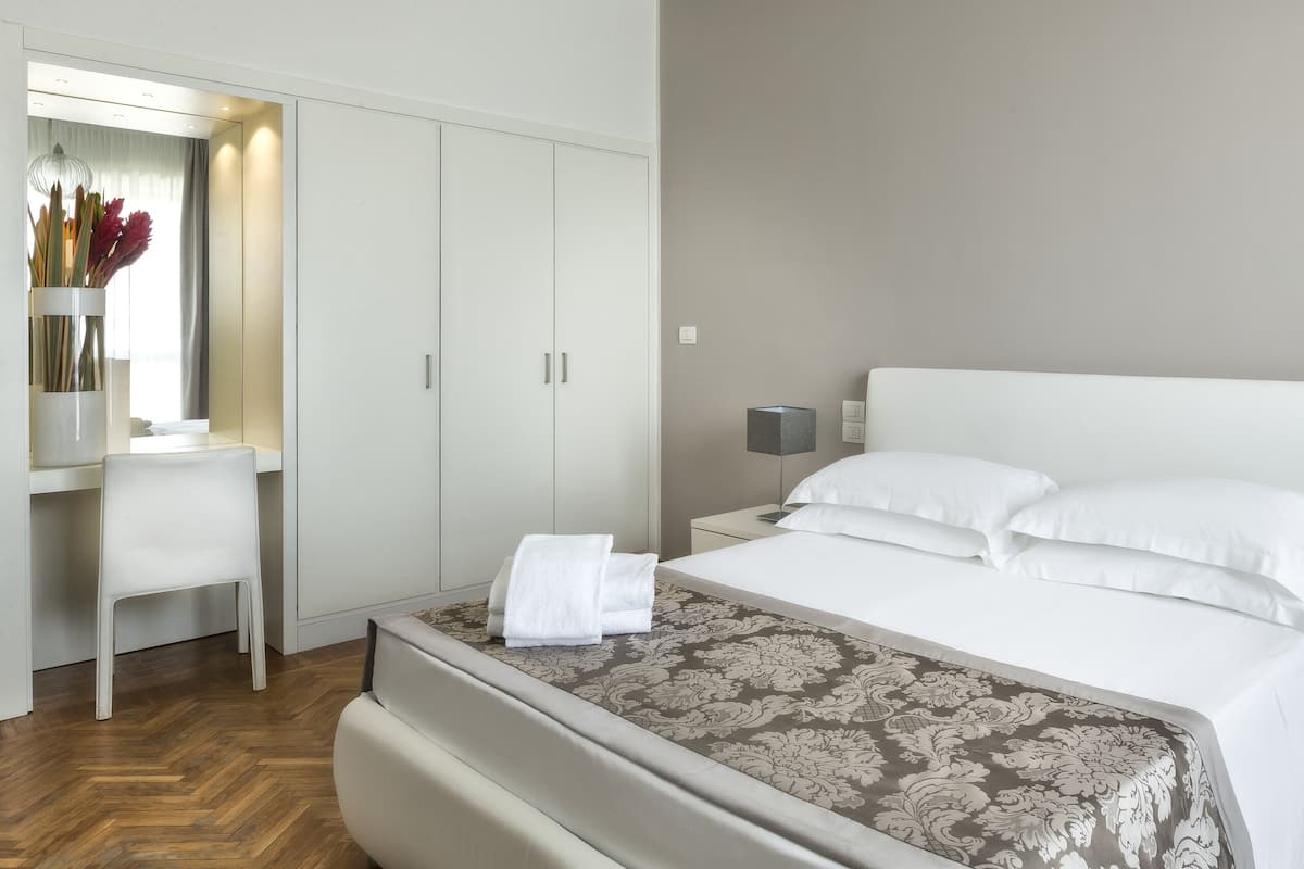 1 Schlafzimmer, Minibar, Zimmersafe, Schreibtisch