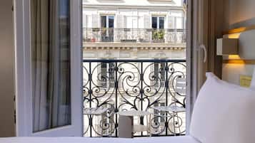 Literie de qualité supérieure, coffres-forts dans les chambres, bureau