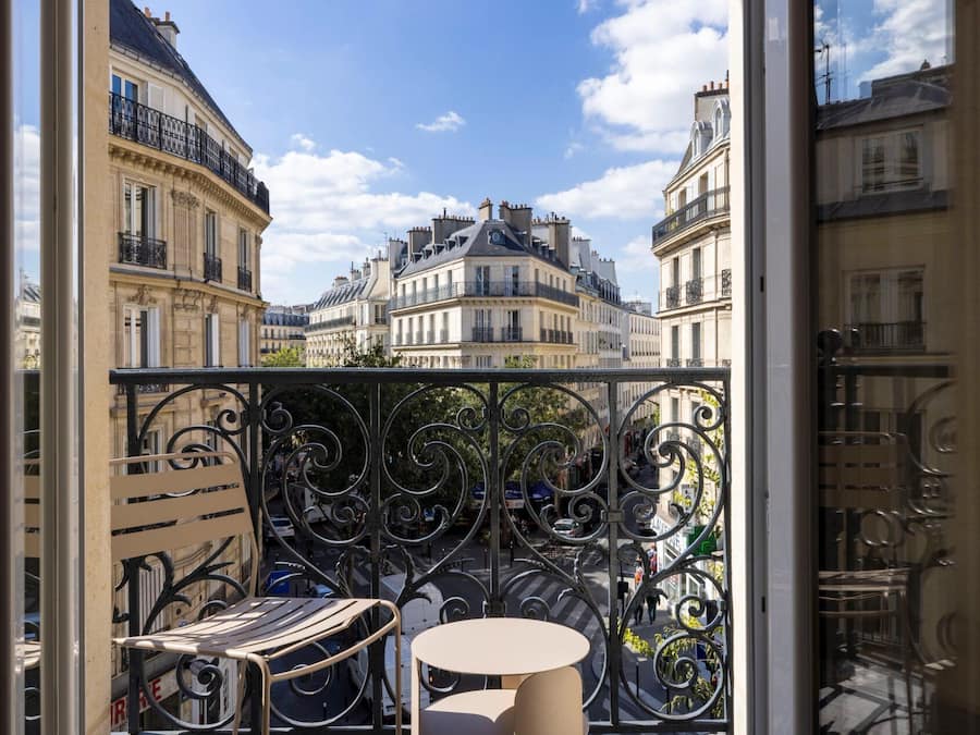 Literie de qualité supérieure, coffres-forts dans les chambres, bureau