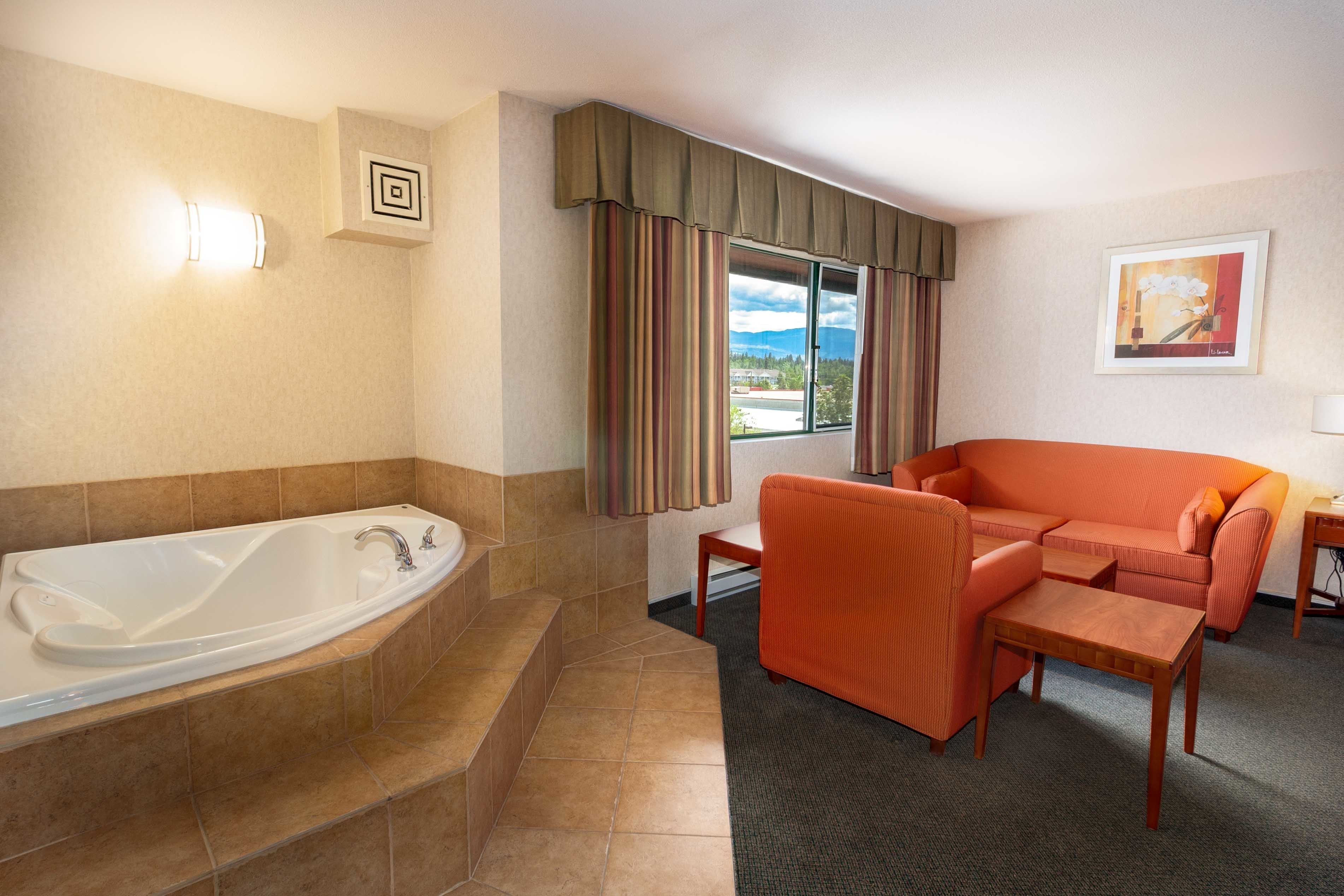 Habitación Confort, 1 cama King size, hidromasaje | Tina de hidromasaje