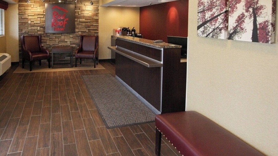 Red Roof Inn PLUS+ Pittsburgh South - Airport