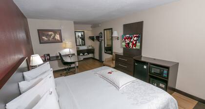 Red Roof Inn PLUS+ Pittsburgh South - Airport