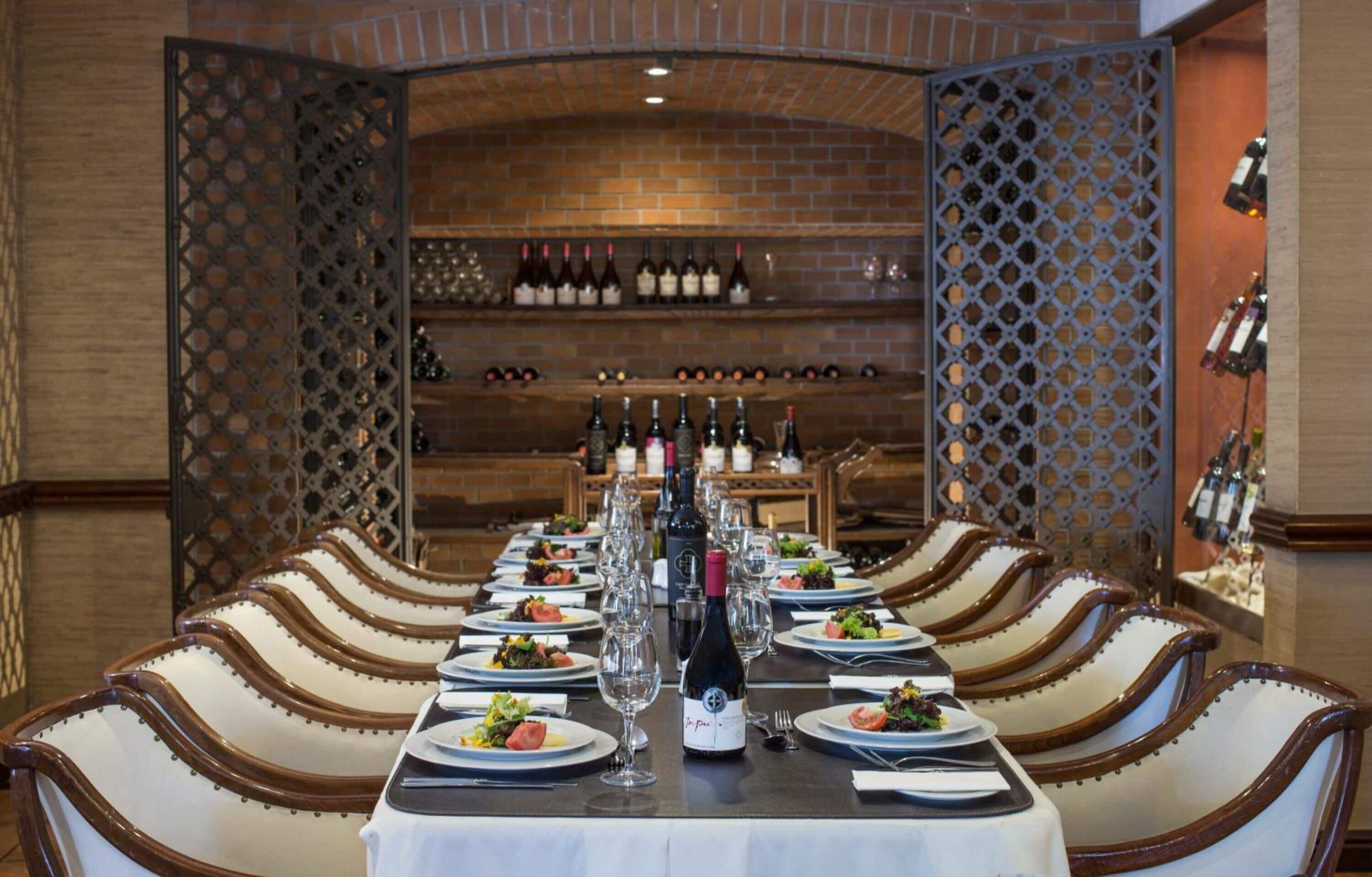 2 Restaurants; Frühstück, Mittagessen und Abendessen werden serviert