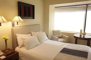 1 chambre, literie de qualité, couette en duvet